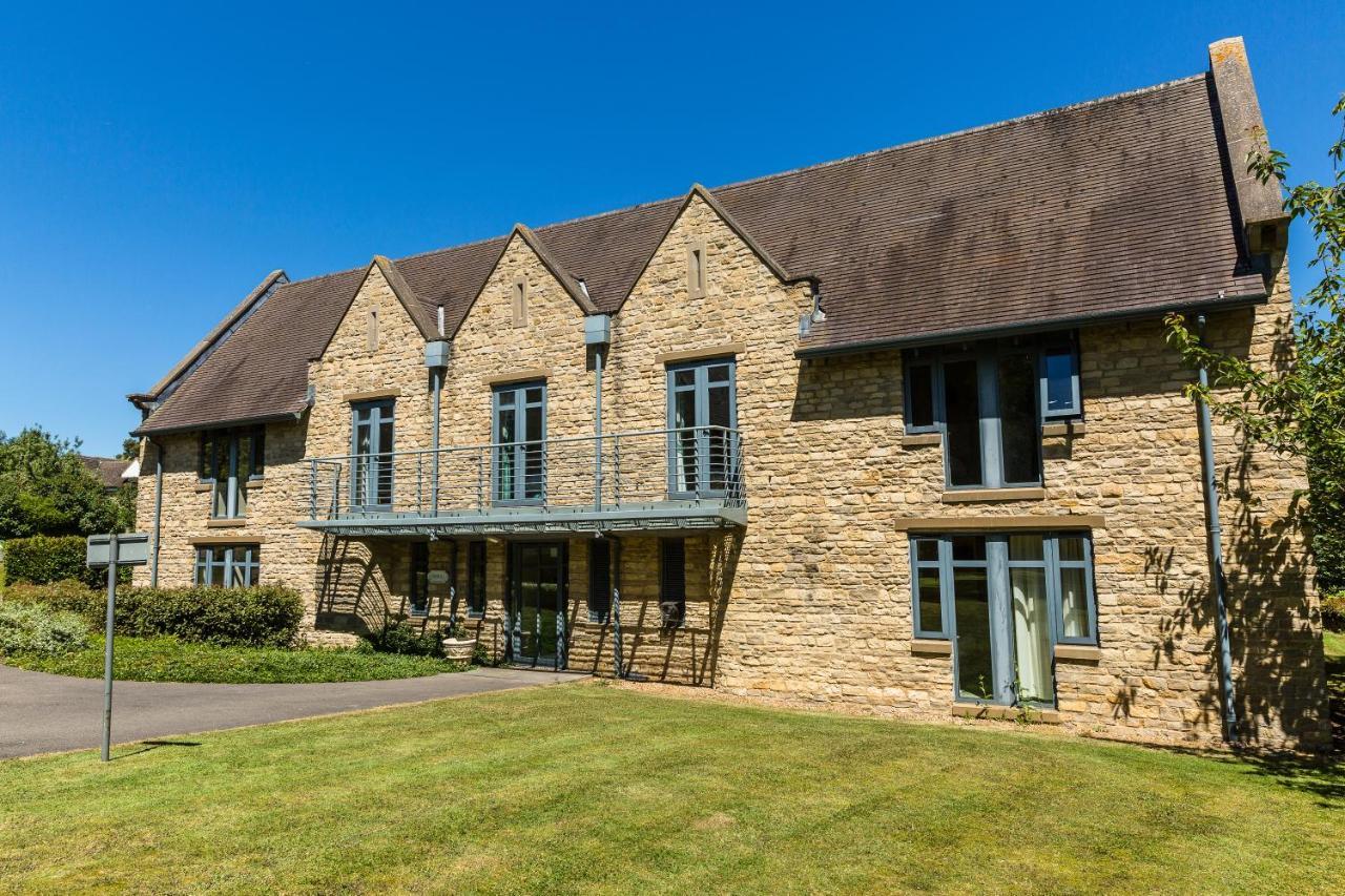 Bed and Breakfast Middle Aston House Exterior foto